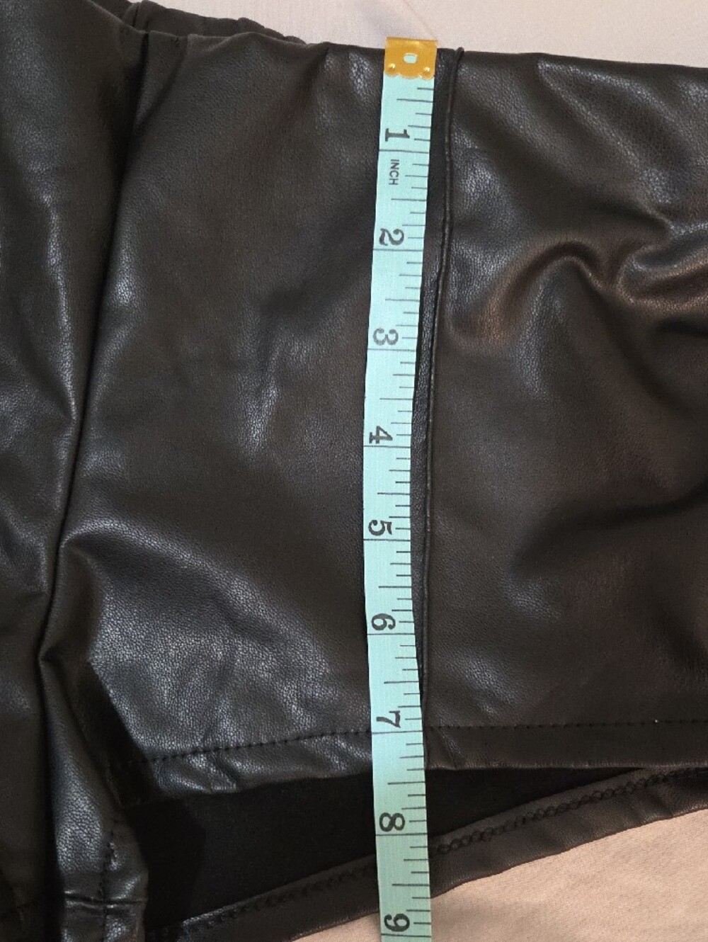 Full Coverage Faux Leather Black Women’s Shorts Large NWOT - Picture 4 of 6